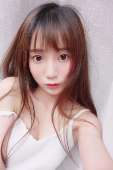 宁荣荣黑色蕾丝抹胸连衣裙